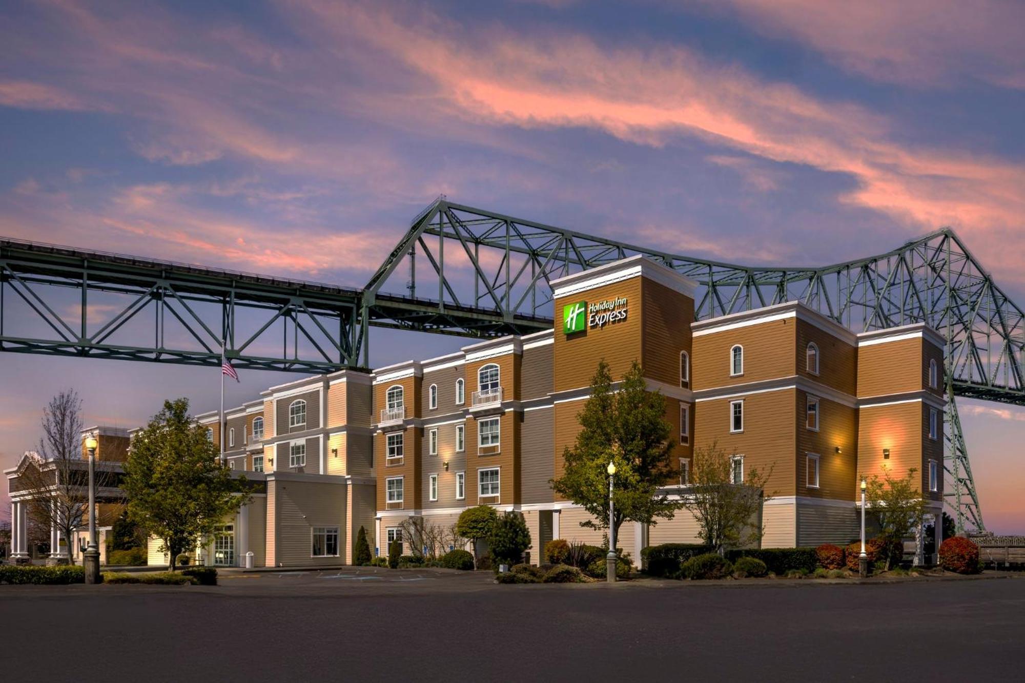Holiday Inn Express Hotel & Suites Astoria By Ihg Extérieur photo